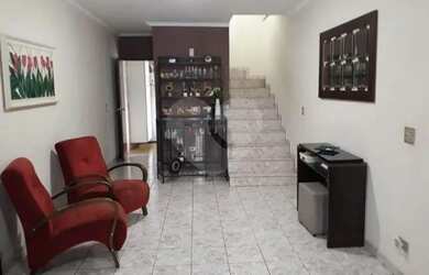 Imagem: A casa possui 3 Dormitórios, 5 Banheiros, 5 Vagas na garagem