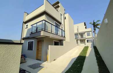 Imagem: A casa em condomínio possui 3 Dormitórios, 3 Banheiros, 1