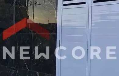 Imagem: A casa possui 2 Dormitórios, 2 Banheiros, 1 Vaga na garagem