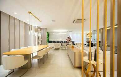 Imagem: O apartamento possui 4 Dormitórios, 5 Banheiros, 4 Vagas na