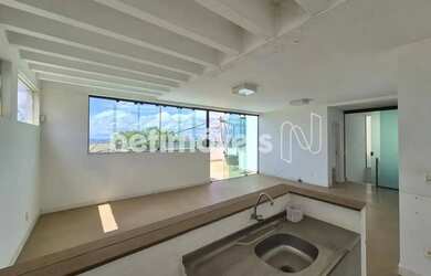 Imagem: A casa possui 5 Dormitórios, 5 Banheiros, 5 Vagas na garagem