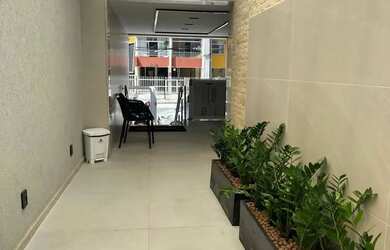 Imagem: O studio possui 1 Dormitório, 1 Banheiro, 1 Vaga na garagem