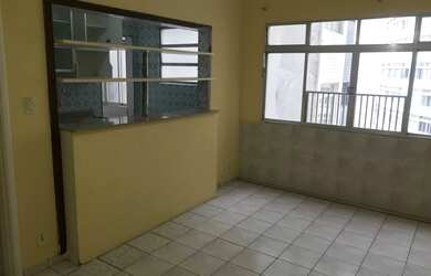 Imagem: O apartamento possui 1 Dormitório, 1 Banheiro, 1 Vaga na garagem