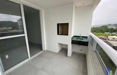 Imagem: O apartamento possui 2 Dormitórios, 2 Banheiros, 1 Vaga na