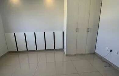 Imagem: A casa em condomínio possui 4 Dormitórios, 5 Banheiros, 2