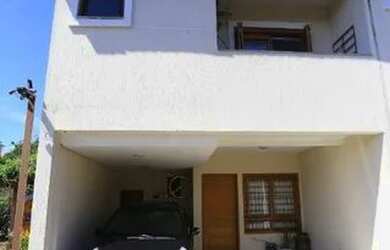 Imagem: A casa em condomínio possui 3 Dormitórios, 3 Banheiros, 2