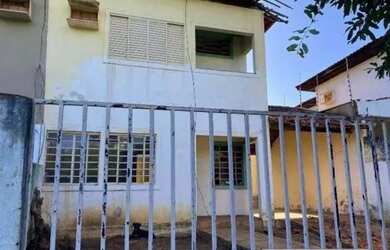 Imagem: A casa possui 1 Dormitório, 1 Banheiro, 116m² de Área e