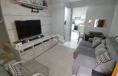 Imagem: A casa possui 2 Dormitórios, 2 Banheiros, 1 Vaga na garagem