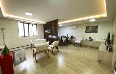 Imagem: O depósito possui 2021m² de Área e Imóvel novo e está localizado