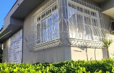 Imagem: O depósito possui 1 Vaga na garagem, 18m² de Área e está