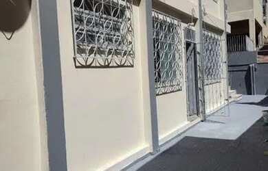 Imagem: A casa possui 2 Dormitórios, 2 Banheiros e 100m² de Área