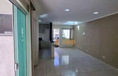 Imagem: A casa possui 3 Dormitórios, 3 Banheiros, 2 Vagas na garagem