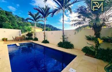 Imagem: A casa em condomínio possui 4 Dormitórios, 3 Banheiros, 4