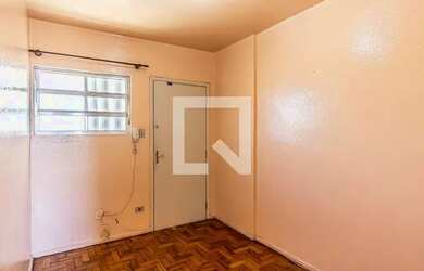 Imagem: O apartamento possui 2 Dormitórios, 1 Banheiro, 49m² de Área