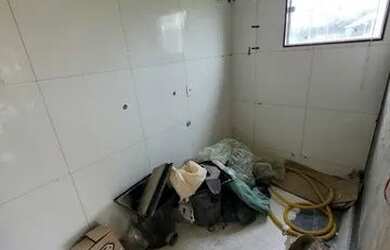 Imagem 10: CASA DE PRIMEIRA LOCAÇÃO FALTANDO ACABAMENTO A VENDA EM ARARUAMA-RJ