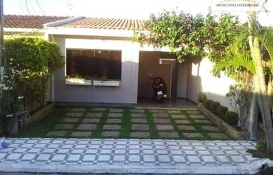 Imagem: A casa em condomínio possui 2 Dormitórios, 1 Banheiro, 2 Vagas