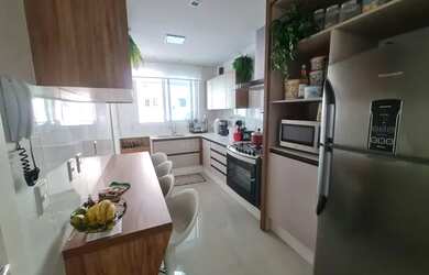 Imagem 4: Apartamento padrão EMBRAED na quadra do mar finamente mobiliado e decorado, para locação a