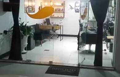 Imagem: O depósito possui 1 Vaga na garagem, 30m² de Área e está