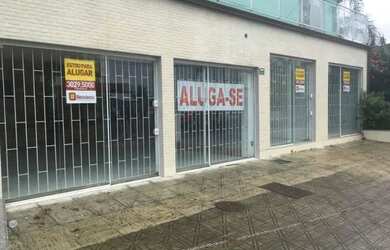 Imagem: O depósito possui 2 Vagas na garagem, 30m² de Área e está