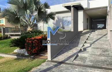 Imagem: A casa em condomínio possui 5 Dormitórios, 1 Banheiro, 2 Vagas