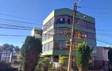 Imagem: O apartamento possui 3 Dormitórios, 3 Banheiros, 216m² de