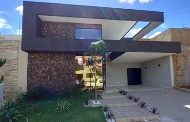 Imagem: A casa em condomínio possui 3 Dormitórios, 4 Banheiros, 2