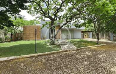 Imagem: A casa em condomínio à venda possui 4 Dormitórios, 3 Banheiros