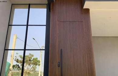 Imagem: A casa em condomínio à venda possui 3 Dormitórios, 5 Banheiros