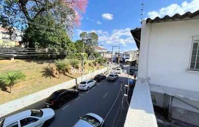 Imagem: O depósito possui 3 Vagas na garagem, 600m² de Área e está