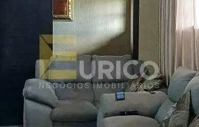 Imagem: A casa possui 2 Dormitórios, 2 Banheiros, 1 Vaga na garagem