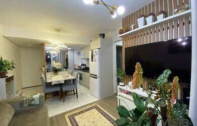 Imagem: O apartamento possui 2 Dormitórios, 1 Banheiro, 1 Vaga na garagem