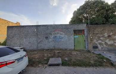 Imagem: O terreno possui 250m² de Área e está localizado em Aruana