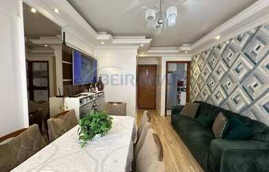 Imagem: O apartamento possui 2 Dormitórios, 2 Banheiros, 2 Vagas na