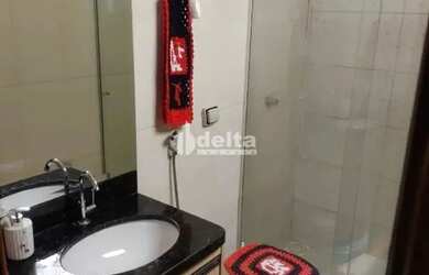 Imagem 4: Casa residencial disponível para venda no bairro Jardim Ipanema em Uberlândia-MG