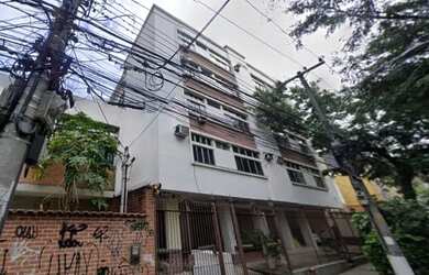 Imagem: O apartamento possui 1 Dormitório, 1 Banheiro, 60m² de Área