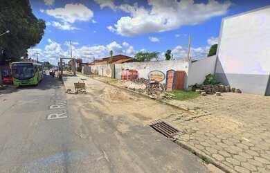 Imagem: O terreno possui 3.400m² de Área e está localizado em Centro