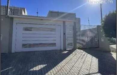 Imagem: A casa possui 1 Dormitório, 1 Banheiro, 232m² de Área e