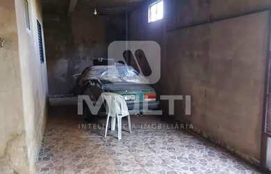 Imagem 12: Casa - CIDADE JARDIM. Varanda, 220m² de Área, 2 Vagas na garageme4 Dormitórios