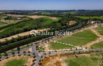 Imagem: O terreno possui 3456m² de Área e está localizado em Porto