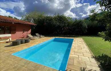 Imagem: A casa em condomínio à venda possui 3 Dormitórios, 4 Banheiros