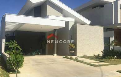 Imagem: A casa em condomínio possui 3 Dormitórios, 4 Banheiros, 2