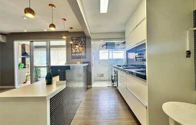 Imagem: O apartamento possui 3 Dormitórios, 2 Banheiros, 2 Vagas na