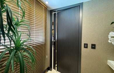 Imagem: O apartamento possui 3 Dormitórios, 5 Banheiros, 2 Vagas na