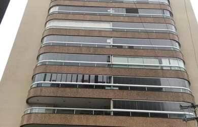 Imagem: O apartamento na cobertura possui 5 Dormitórios, 4 Banheiros