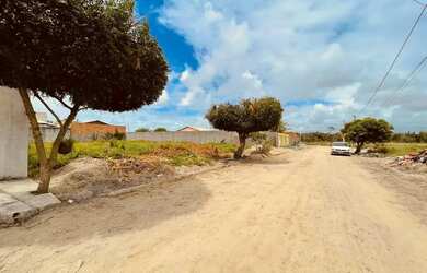 Imagem: O terreno possui 300m² de Área e está localizado em Barra