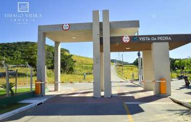 Imagem: O terreno possui 360m² de Área e está localizado em Colônia