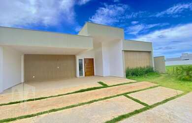 Imagem: A casa em condomínio possui 3 Dormitórios, 4 Banheiros, 2