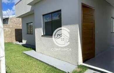 Imagem: A casa em condomínio possui 3 Dormitórios, 1 Banheiro, 2 Vagas