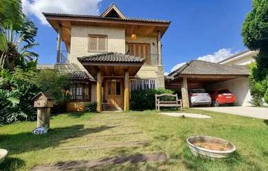 Imagem: A casa em condomínio possui 3 Dormitórios, 2 Banheiros, 2