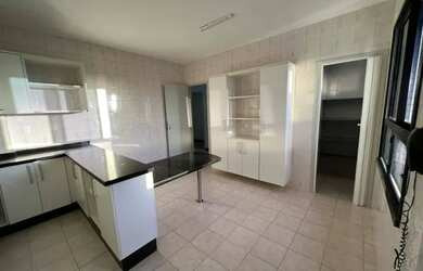 Imagem 13: Oscar Niemeyer 67454. Guarda roupa, 170m² de Área, 2 Vagas na garageme4...